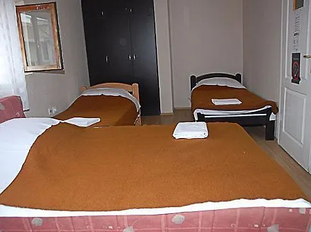 Mimi Hostel *